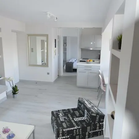 Riviera Loft
